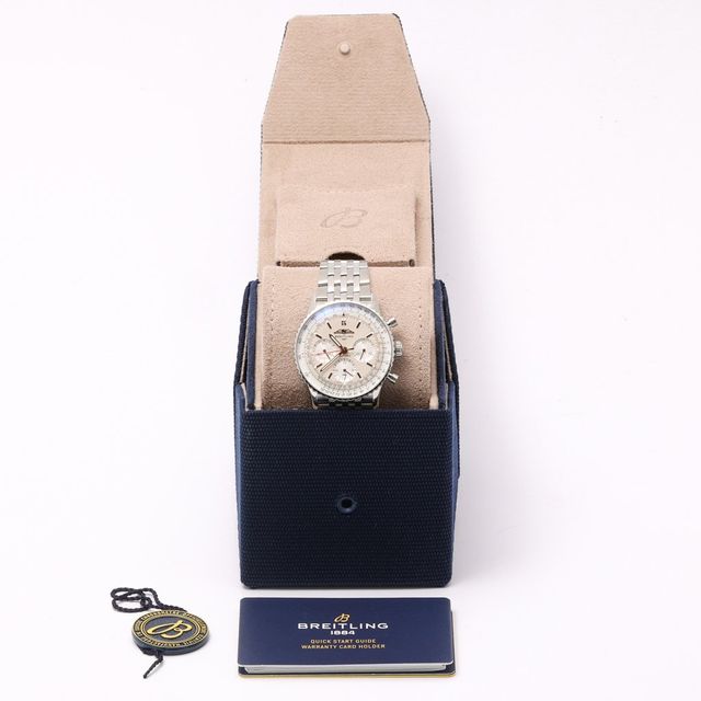 Breitling Navitimer B01 Chronograph 41 AB0139 Image 7